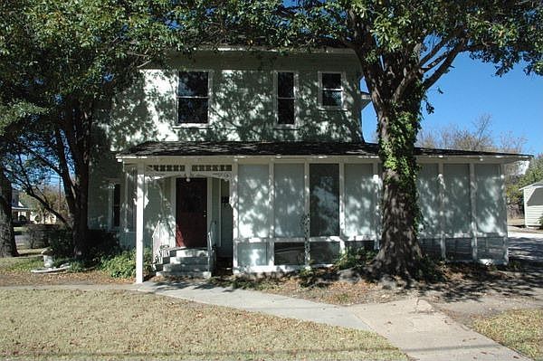 1st image of 1604 N Elm St