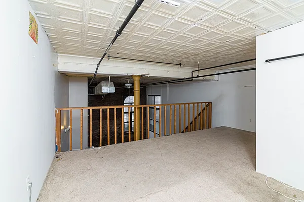 Rented by Nooklyn NYC LLC | media 52