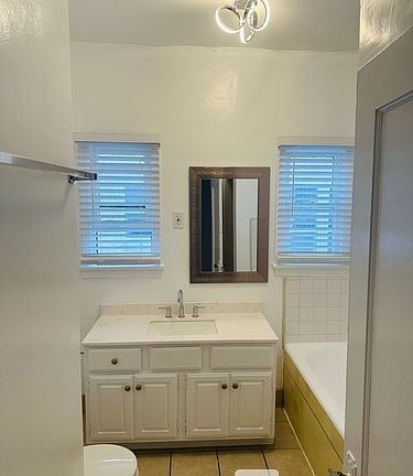 5th image of 321 N Sierra Bonita Ave #321.5