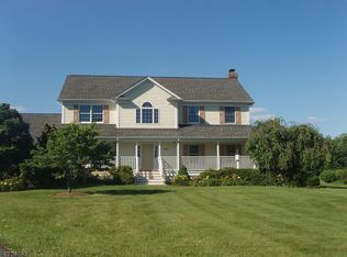 108 Hodge Rd, Hillsborough, NJ 08844