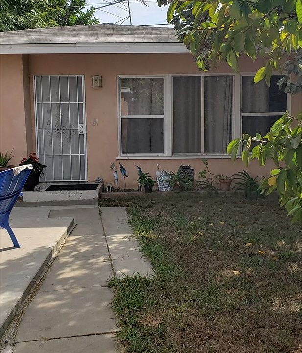 1st image of 3714 W 107th St
