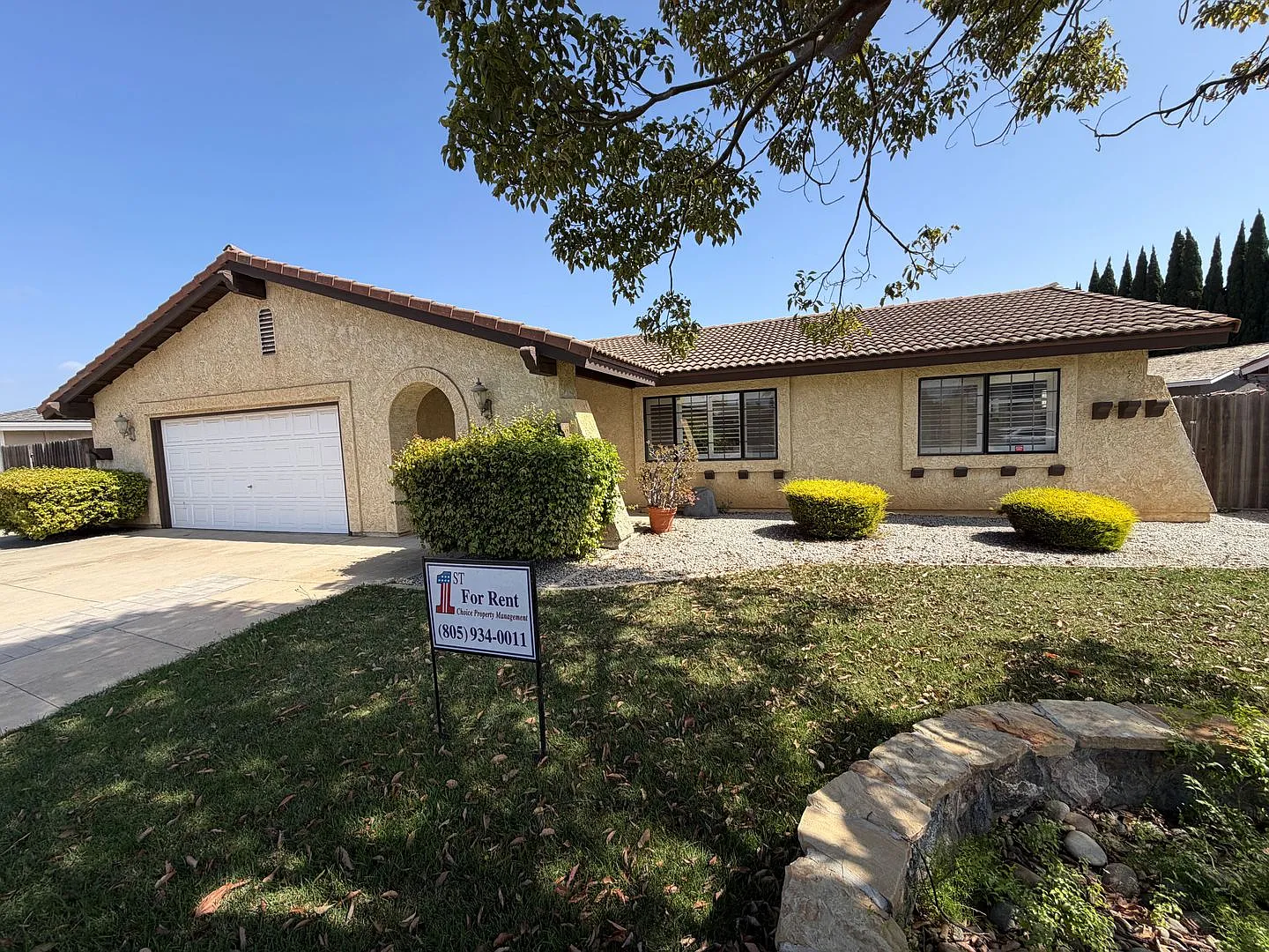 818 Harrison Drive -- 3 Bedroom, 2 Bathroom North-East Santa Maria Custom Home — Photo 1