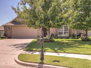 2017 W Woodbury St N, Broken Arrow, OK 74012