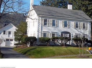 30 High St, Camden, ME 04843