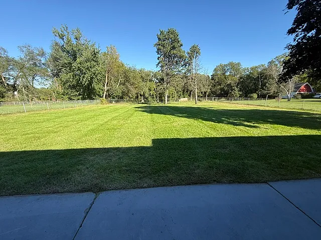 4 bed, 2048 sqft, $2,450 — Photo 4