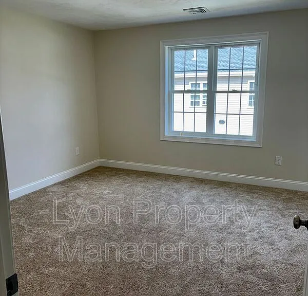25 Johnson St #A — Photo 17