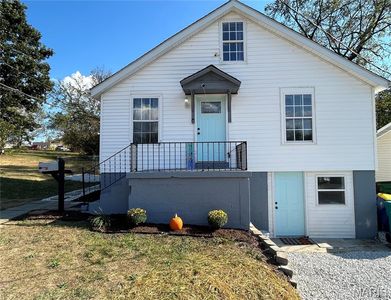 290 E Oak St, Saint Clair, MO, 63077