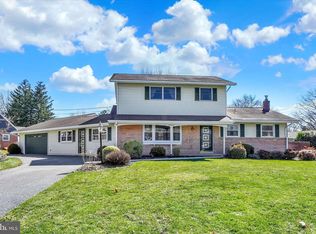 3242 Elmae Dr, Lancaster, PA 17601