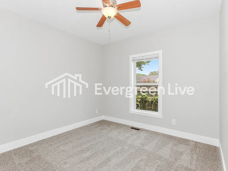 3725 Lotus St — Photo 11