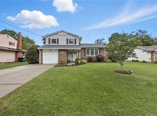 516 W Farmington Rd, Virginia Beach, VA 23454