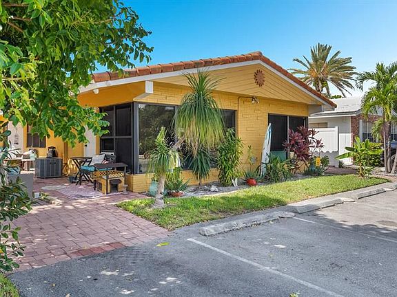 2nd image of 3220 Marine Dr #2