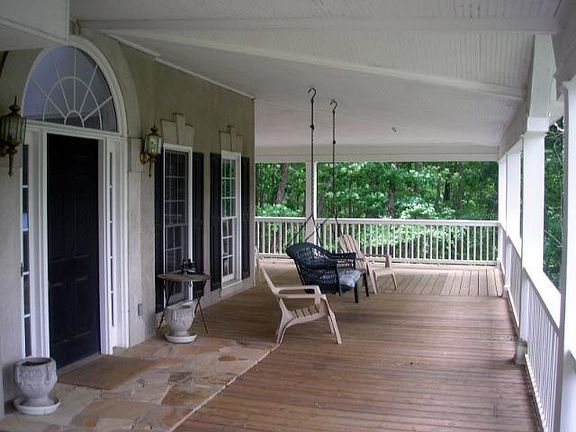 Large wrap arounf porch