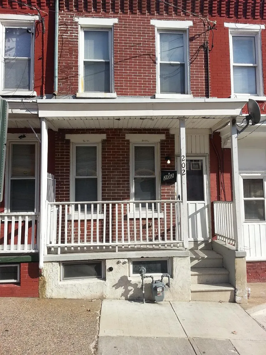 202 N Harrison St photo 1