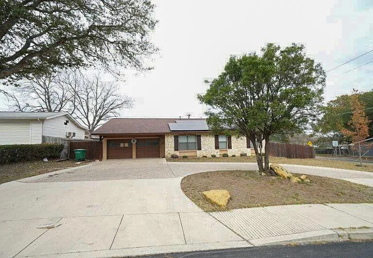 383 Gayle Ave — Photo 26