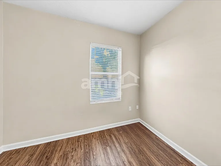 810 Dunkirk Ave NW — Photo 15