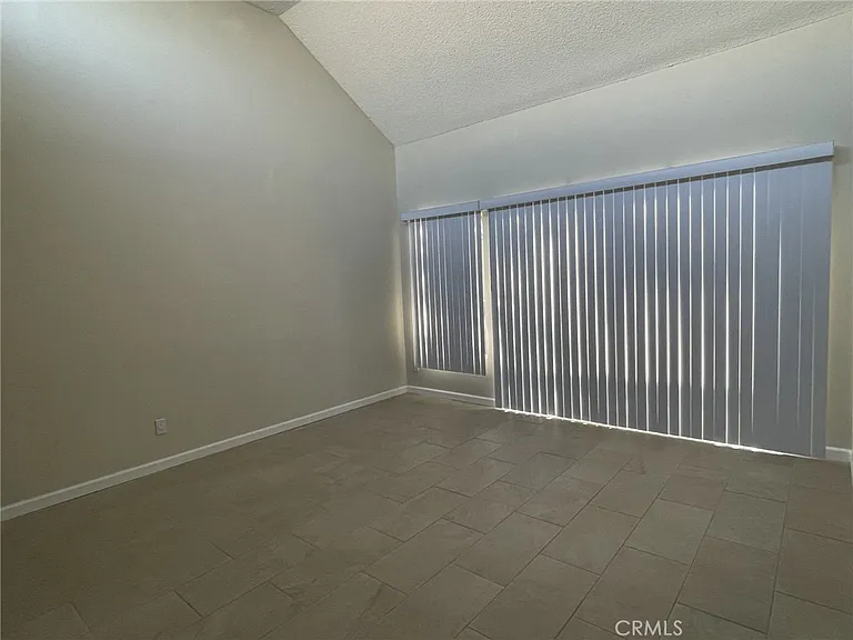5700 Etiwanda Ave #240 — Photo 14