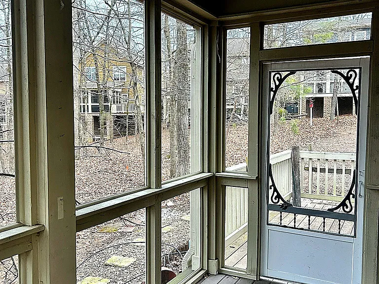 502 Dove Holw #MAIN — Photo 11