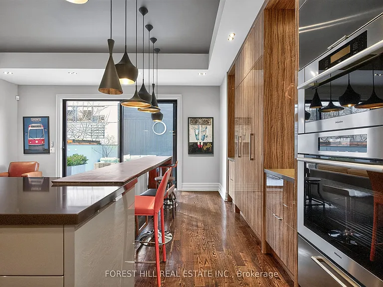 29 Webster Ave — Photo 7