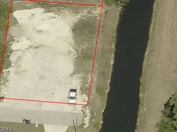 2800 10th St W, Lehigh Acres, FL 33971