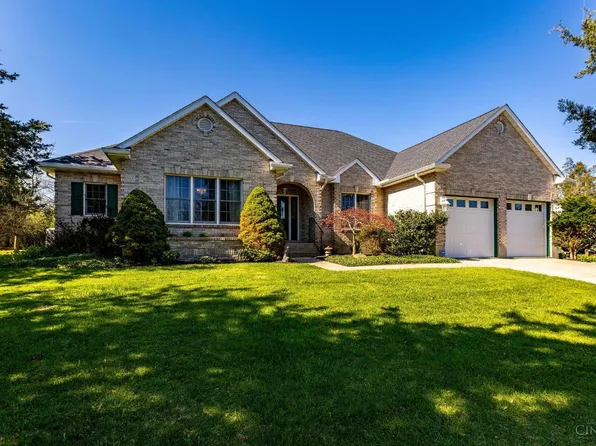 205 Northridge Dr, Oxford, OH 45056