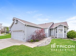 995 Cobblestone Dr, Highlands Ranch, CO 80126