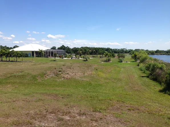 Lost River Trl, Ruskin, FL 33570