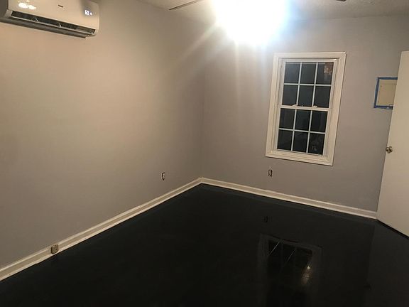 Large bedroom with ensuite bathroom