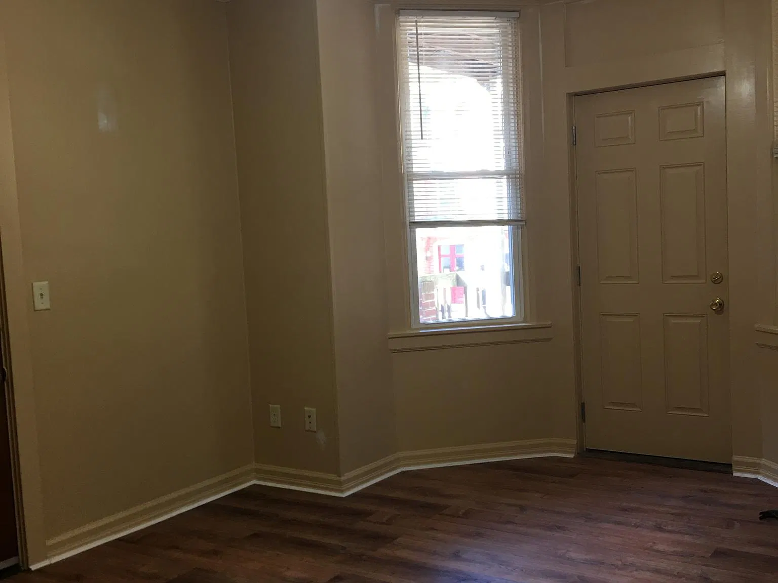 3 bed, 1200 sqft, $1,675 — Photo 2