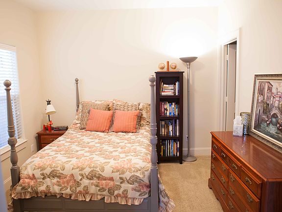Downstairs Guest bedroom