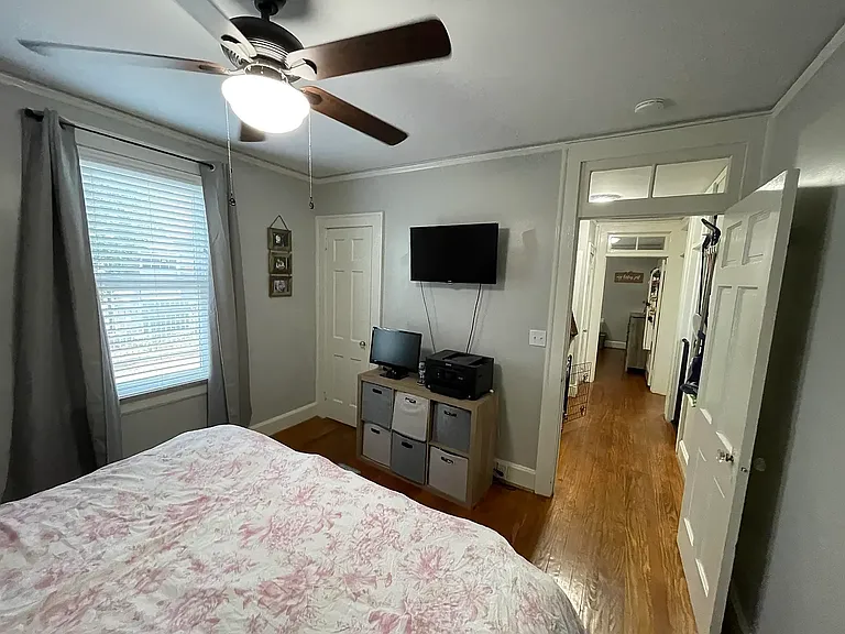 208 Greenwood Ave #B — Photo 10