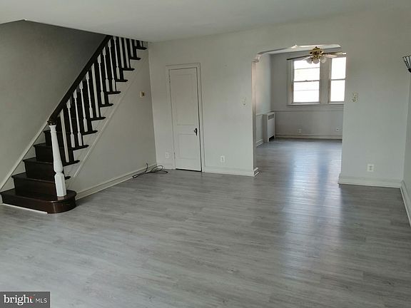 2nd image of 4129 Devereaux St