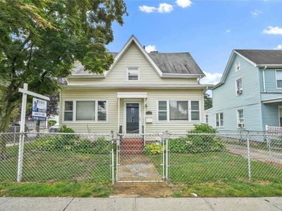 372 Cary Avenue, Staten Island, NY, 10310