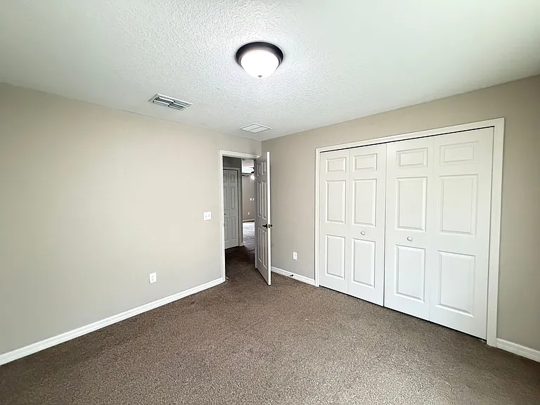 15741 SW 23rd Avenue Rd — Photo 9
