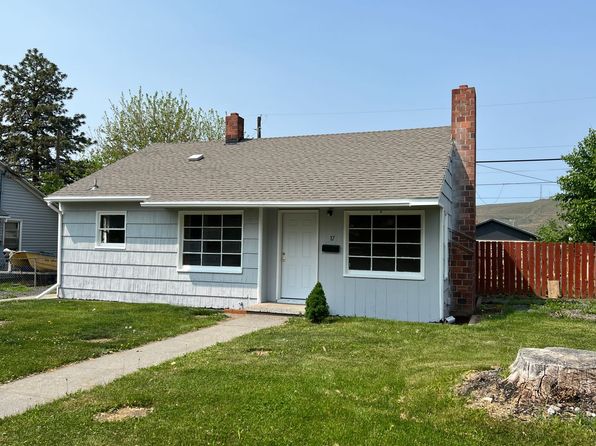17 F St SE