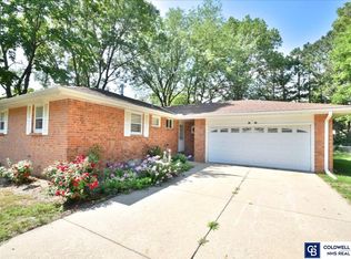 8026 South St, Lincoln, NE 68506