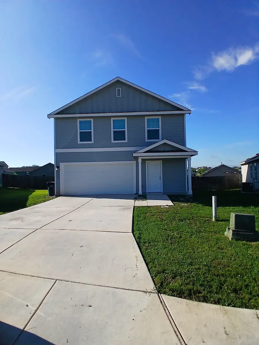 Building Photo - 922 Manero Pass #Z12345