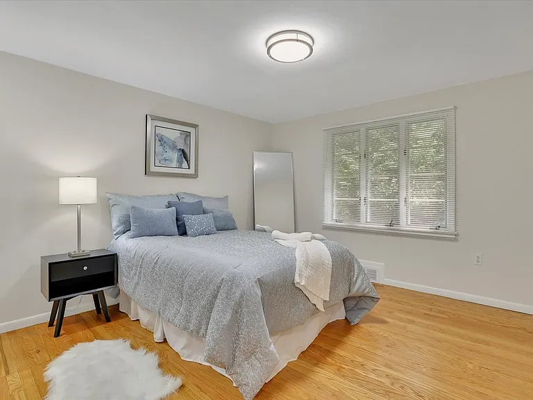 11 W Ridge Dr — Photo 12