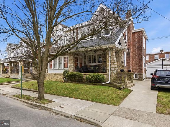 2nd image of 90 Ridley Ave