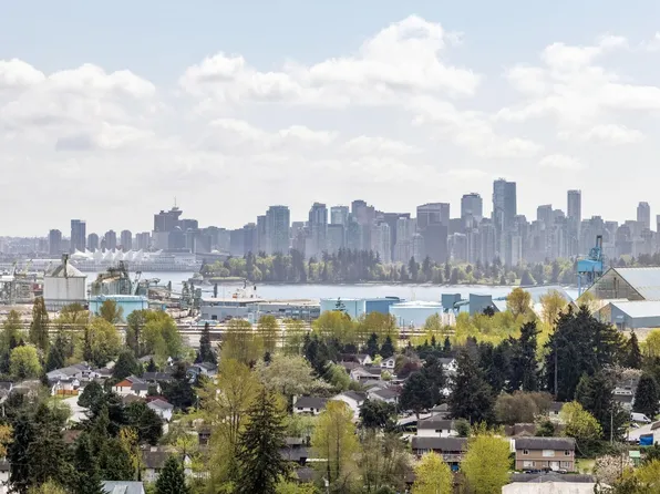 1632 Lions Gate Ln #1504, North Vancouver, BC V7P 0C5