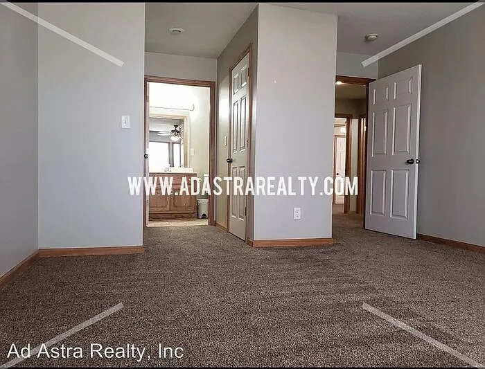 704 Meadow Ct #A — Photo 13