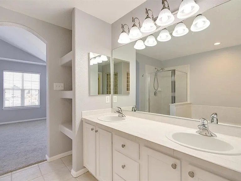 1477 S Dayton Ct — Photo 6