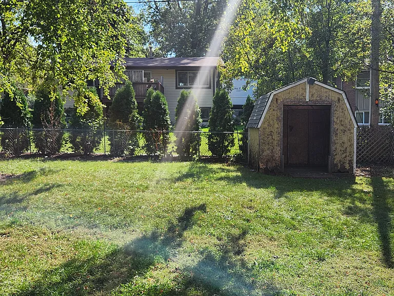 1440 Meadow Dale Dr — Photo 4