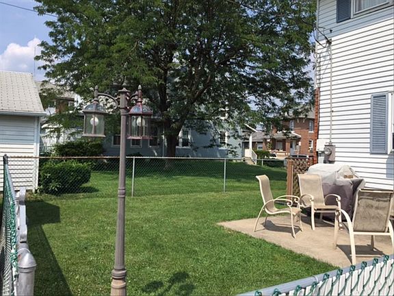 3rd image of 2376 Washington Ave