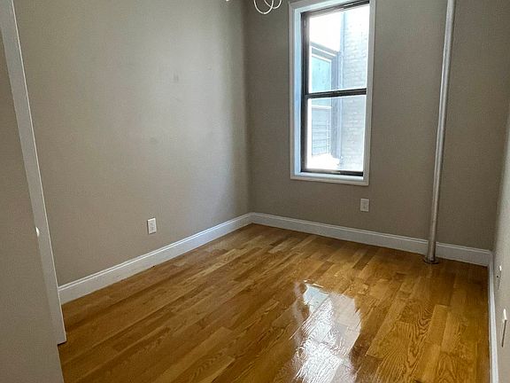 3rd image of 320 Empire Blvd APT 5H