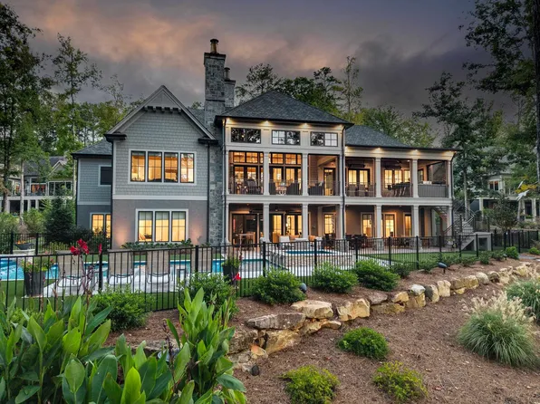 1020 Grove Ct, Greensboro, GA 30642