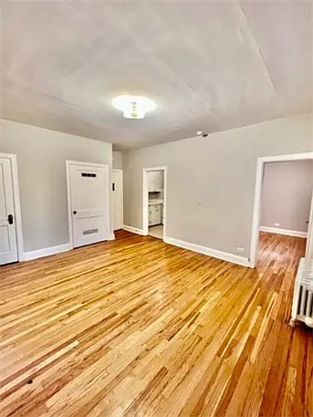 Frances Apartments — Photo 21