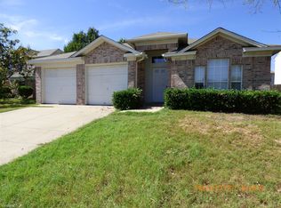 8320 Tallahassee Ln, Fort Worth, TX 76123