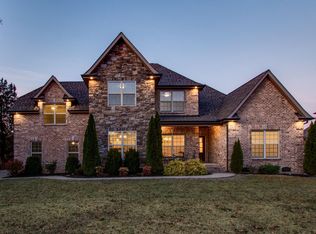 1308 Twin View Dr, Murfreesboro, TN 37128