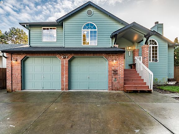 4th image of 4705 NE 55th Cir
