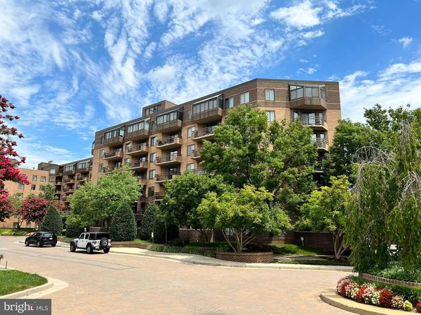 2111 Wisconsin Ave NW APT 420